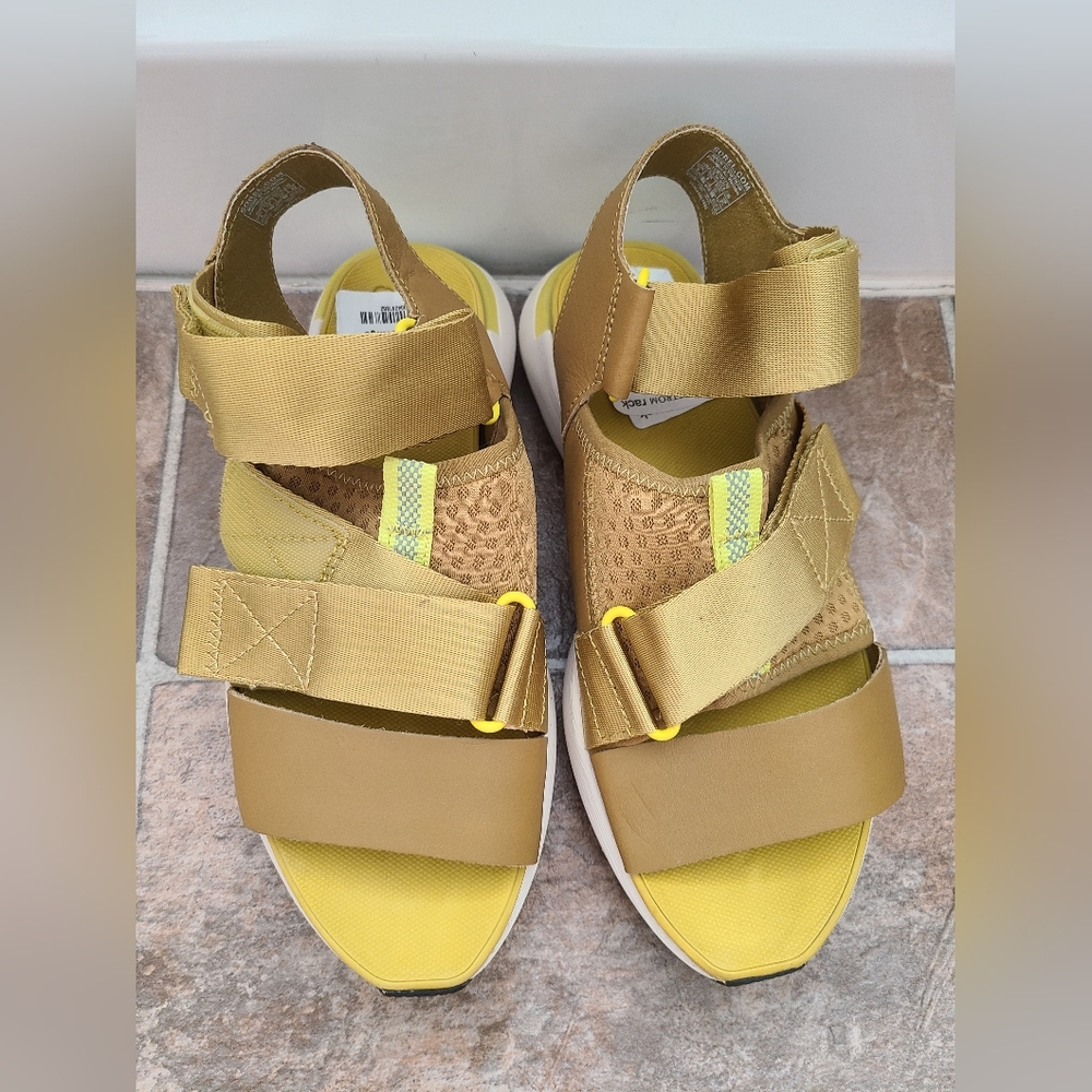 SOREL Kinetic Impact Sandal Dioxide Gold womens size 6 - Picture 6 of 8